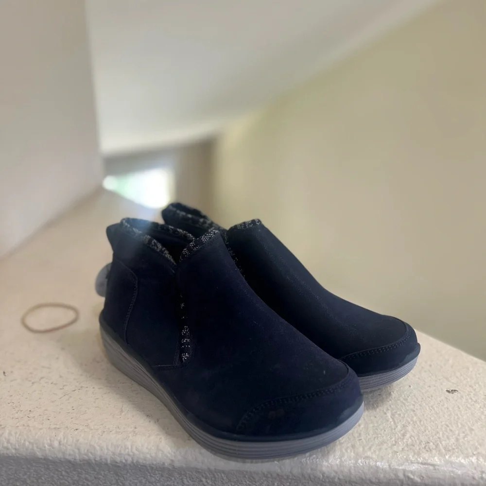 NWNT Ryka Namaste‎ Bootie Blue Fabric  Comfort Ankle Wedge Shoes Women Size 8.5W